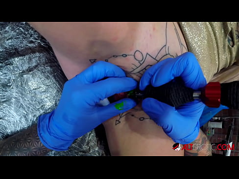 ❤️ Sully Savage oo aad u tattooed ayaa Kintirkeeda ku sawirtay tattoo ️ anaga ❌️